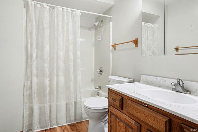 53255 Saint Matthew Court, Granger, IN 46530