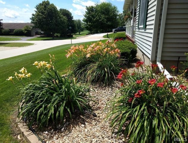 53255 Saint Matthew Court, Granger, IN 46530