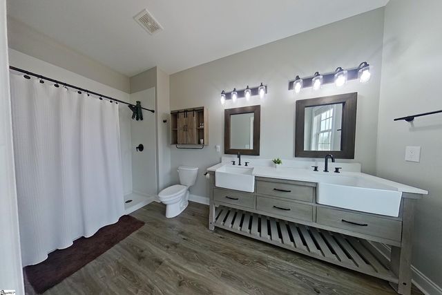 1013 Pearson Road, Woodruff, SC 29388