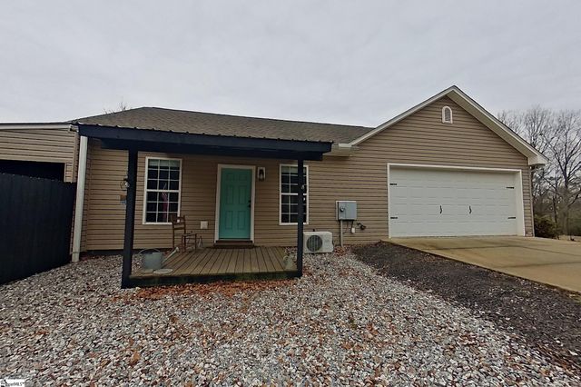 1013 Pearson Road, Woodruff, SC 29388