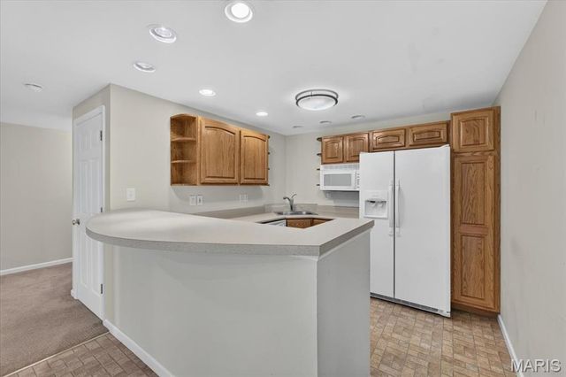 922 Penny Lane, St Peters, MO 63376