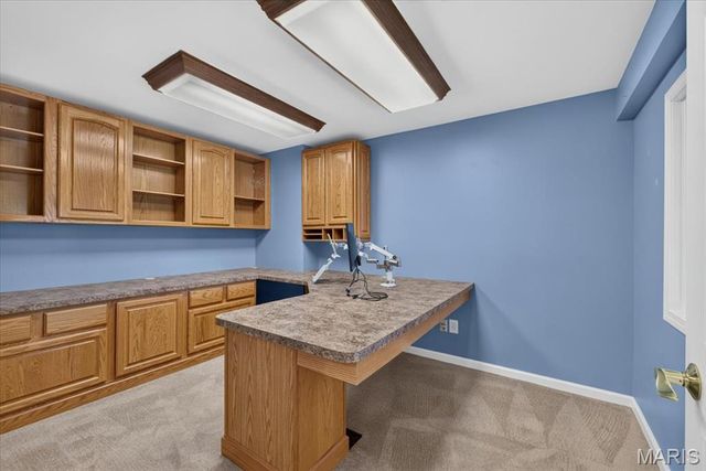 922 Penny Lane, St Peters, MO 63376