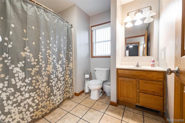 28101 Elwell Road, Belleville, MI 48111