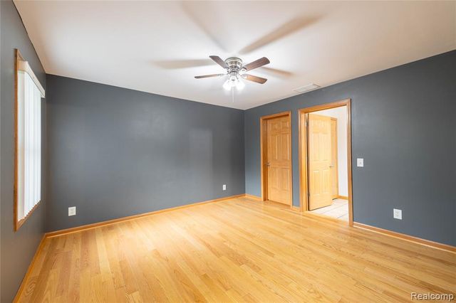 28101 Elwell Road, Belleville, MI 48111