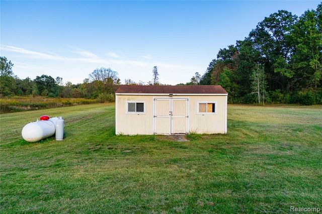 28101 Elwell Road, Belleville, MI 48111
