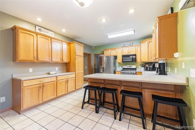 28101 Elwell Road, Belleville, MI 48111