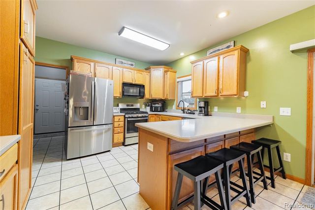 28101 Elwell Road, Belleville, MI 48111