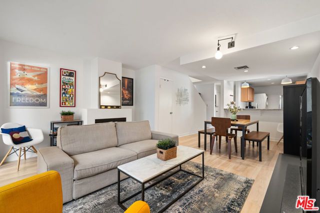 350 Burchett Street 101, Glendale, CA 91203