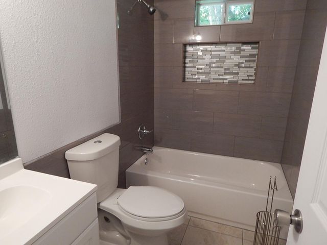 1510 Gordon St ST, Bastrop, TX 78602