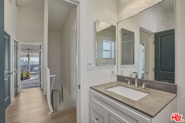 907 N Inglewood Avenue 1, Inglewood, CA 90302