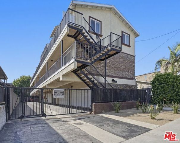 907 N Inglewood Avenue 1, Inglewood, CA 90302