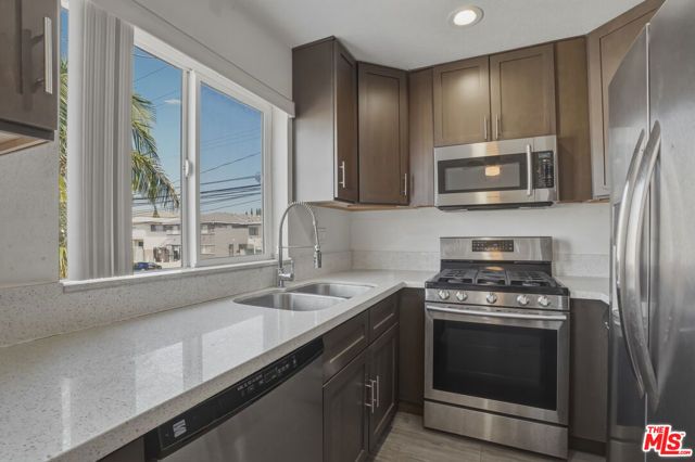 907 N Inglewood Avenue 1, Inglewood, CA 90302