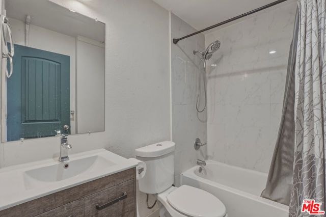 907 N Inglewood Avenue 1, Inglewood, CA 90302