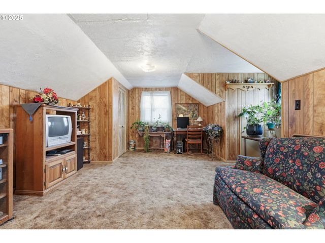 4414 Se 48TH Ave, Portland, OR 97206