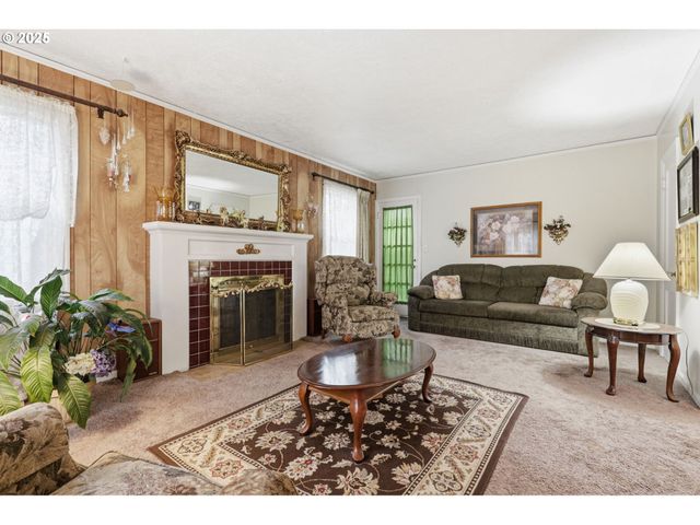 4414 Se 48TH Ave, Portland, OR 97206