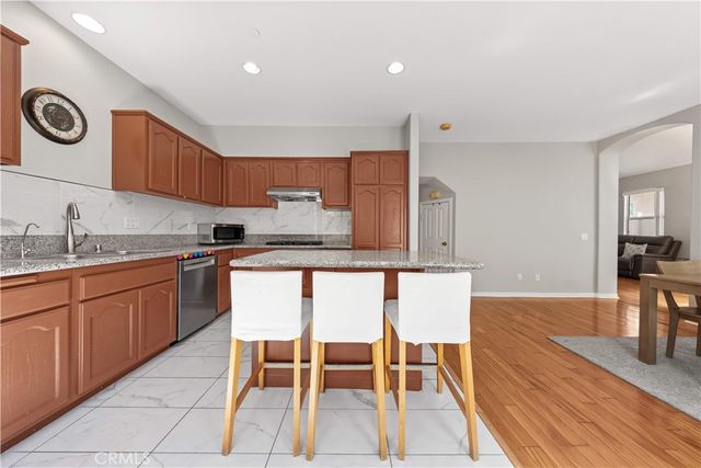 2626 W Ball Road J2, Anaheim, CA 92804