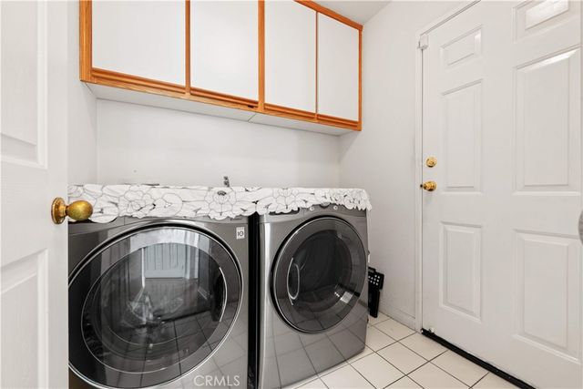 2626 W Ball Road J2, Anaheim, CA 92804