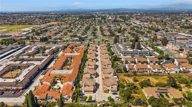 2626 W Ball Road J2, Anaheim, CA 92804
