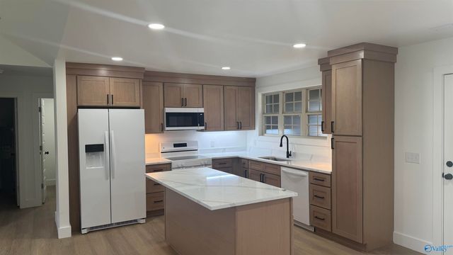 160 County Road 465, Centre, AL 35960