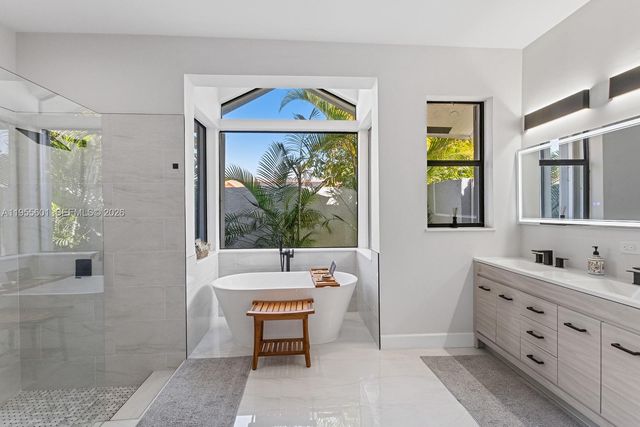 10122 Canoe Brook Circle, Boca Raton, FL 33498