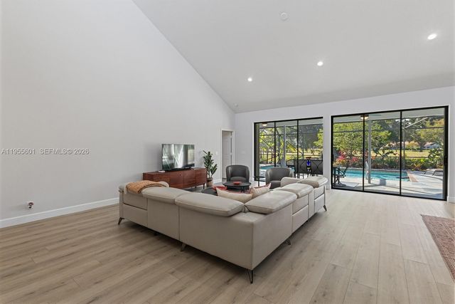 10122 Canoe Brook Circle, Boca Raton, FL 33498