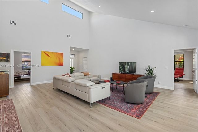 10122 Canoe Brook Circle, Boca Raton, FL 33498