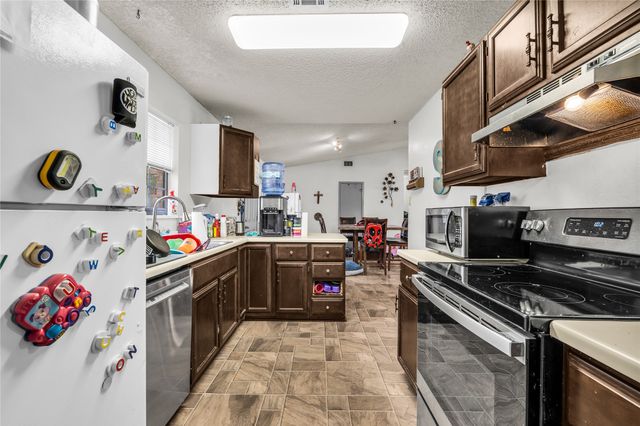 164 Deer Trail, Bruceville, TX 76630