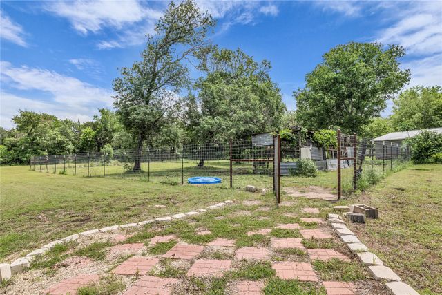 164 Deer Trail, Bruceville, TX 76630