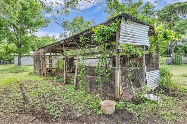 164 Deer Trail, Bruceville, TX 76630