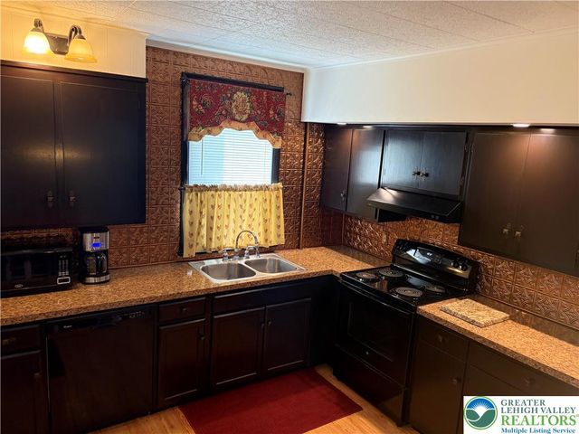 3442 Main Street, Washington Twp, PA 18080