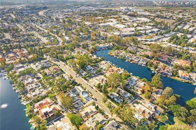 22631 Spring Lake, Lake Forest, CA 92630