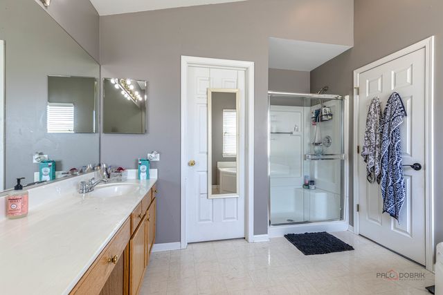 2212 Baxter Court, Elgin, IL 60123