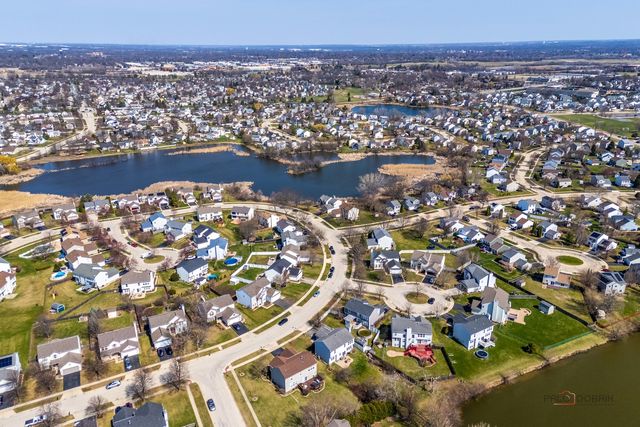 2212 Baxter Court, Elgin, IL 60123