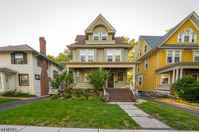 43 Brighton Ave, East Orange City, NJ 07017