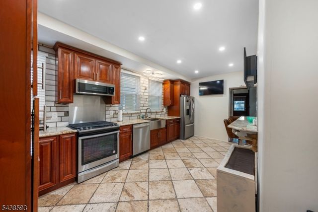 43 Brighton Ave, East Orange City, NJ 07017