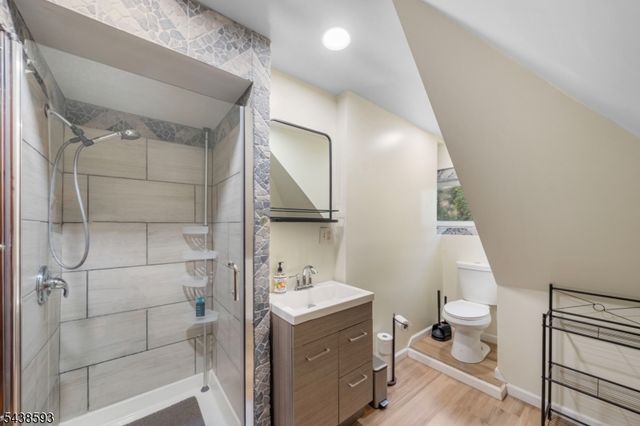 43 Brighton Ave, East Orange City, NJ 07017