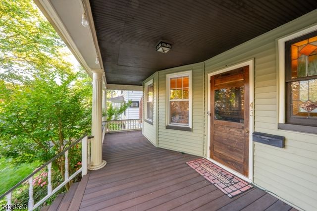 43 Brighton Ave, East Orange City, NJ 07017