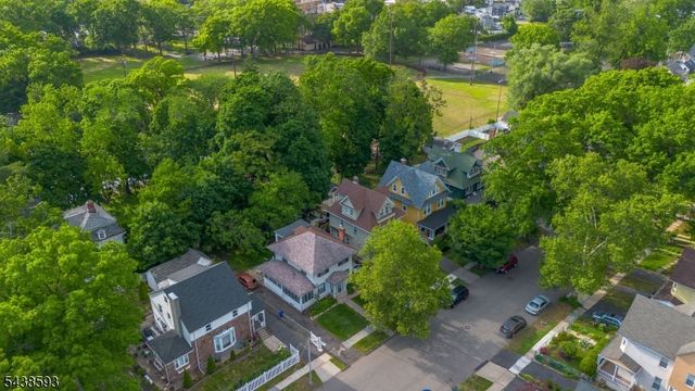 43 Brighton Ave, East Orange City, NJ 07017