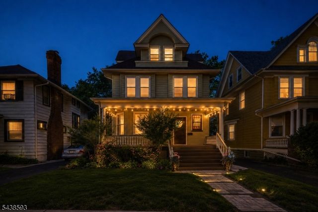 43 Brighton Ave, East Orange City, NJ 07017