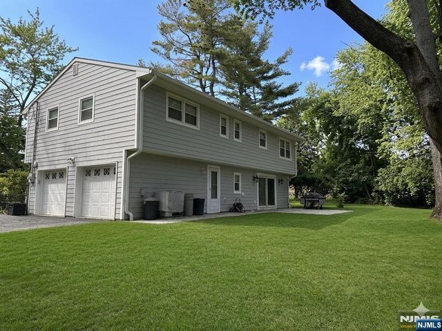 11 N Middletown Road, Montvale, NJ 07645