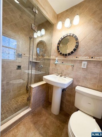 11 N Middletown Road, Montvale, NJ 07645