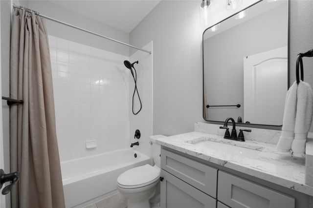 103 Sierra Ridge DR, San Marcos, TX 78666