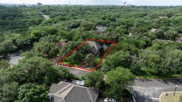 103 Sierra Ridge DR, San Marcos, TX 78666