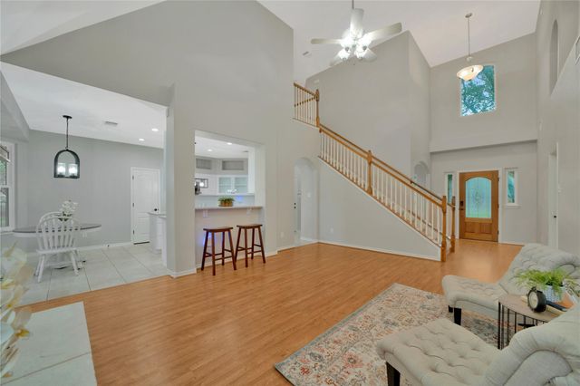 103 Sierra Ridge DR, San Marcos, TX 78666