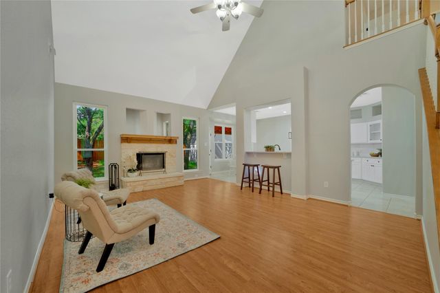 103 Sierra Ridge DR, San Marcos, TX 78666