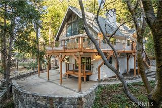 300 Pioneer, Lake Arrowhead, CA 92352