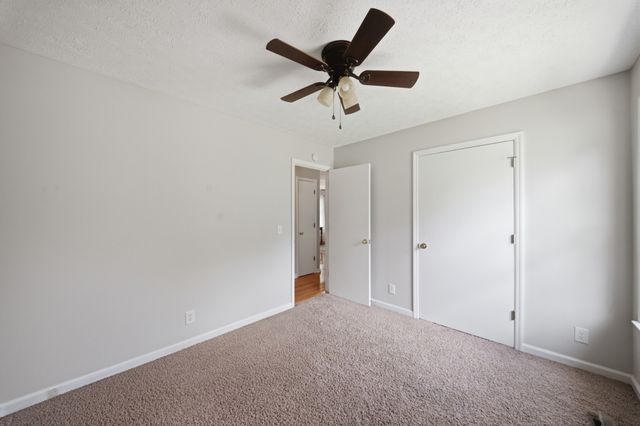 7464 Hoods Branch Rd, Springfield, TN 37172