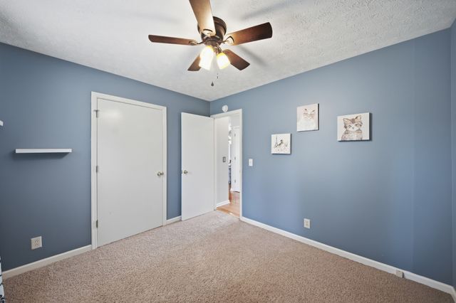 7464 Hoods Branch Rd, Springfield, TN 37172