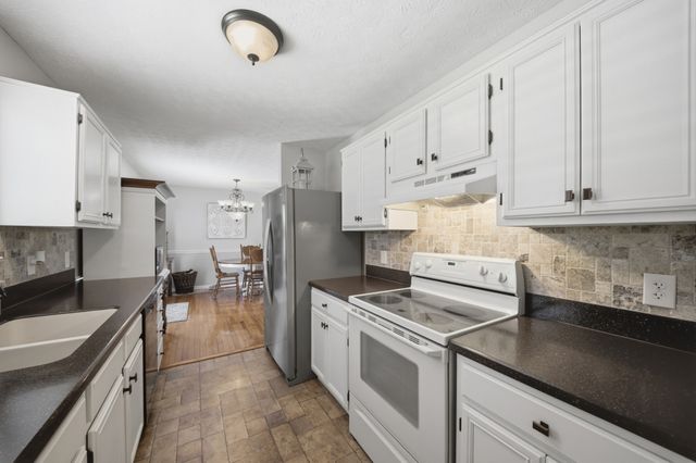 7464 Hoods Branch Rd, Springfield, TN 37172