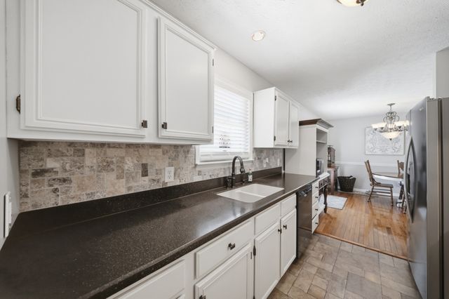 7464 Hoods Branch Rd, Springfield, TN 37172